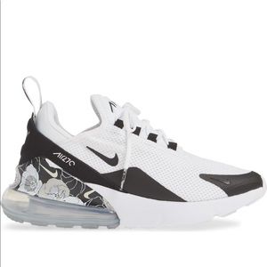 Nike Air Max 270 Sneakers